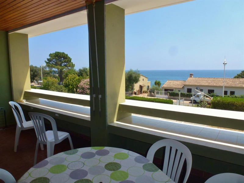 Appartement De Vacances A Sari Solenzara En Corse Pour 4 Pers