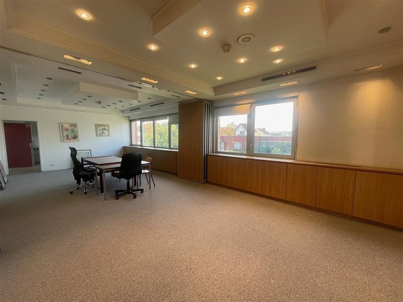 Location Bureau La Courneuve (93) Waldeck Cachin de 100 m² dispo immédiate