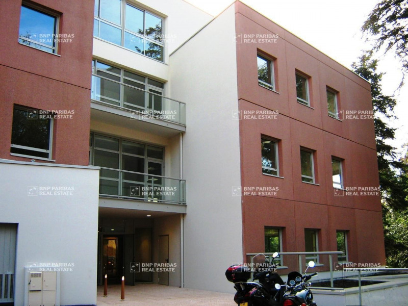 Location Bureau Écully