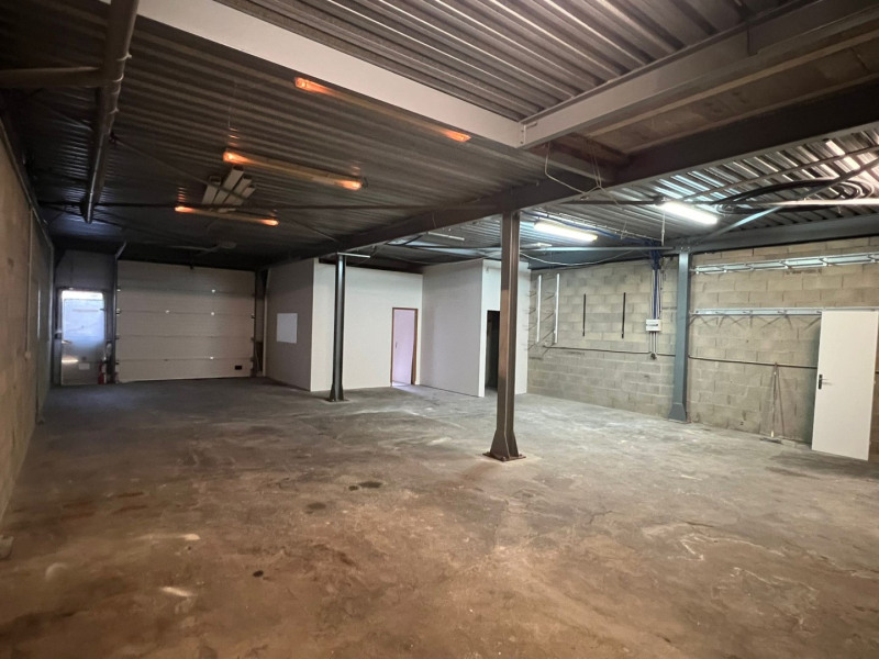Location Entrepôt de 270 m² Épinay-sous-Sénart Forêt