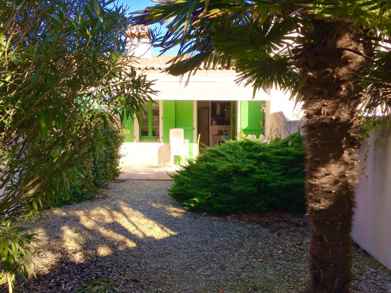 Maison De Vacances à La Couarde Sur Mer En Poitou Charentes