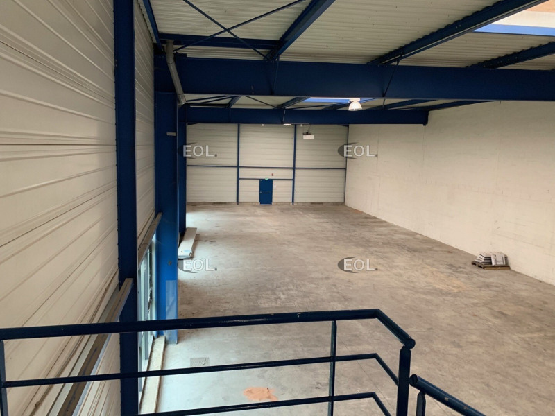 Location Local d'activités de 1095 m² Alfortville