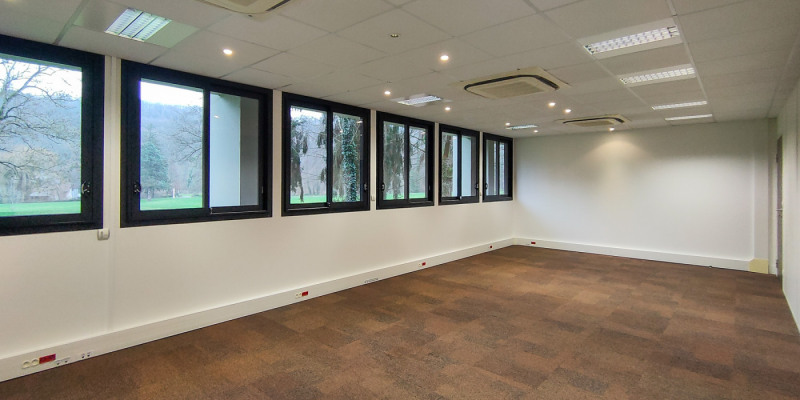 Location Bureau de 49 m² Saint-Rémy-lès-Chevreuse Sud Yvette