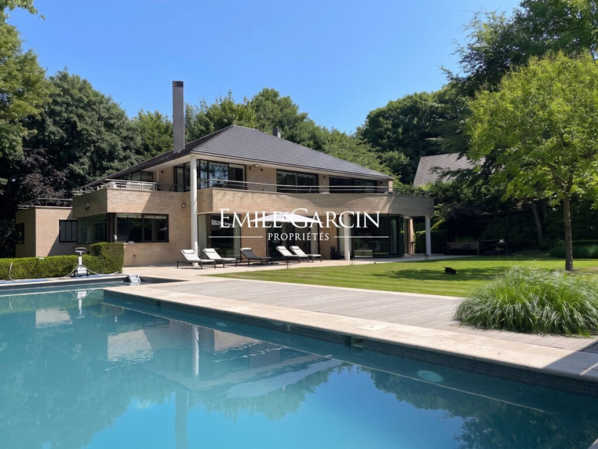 Luxury house for sale in St-Genesius-Rode