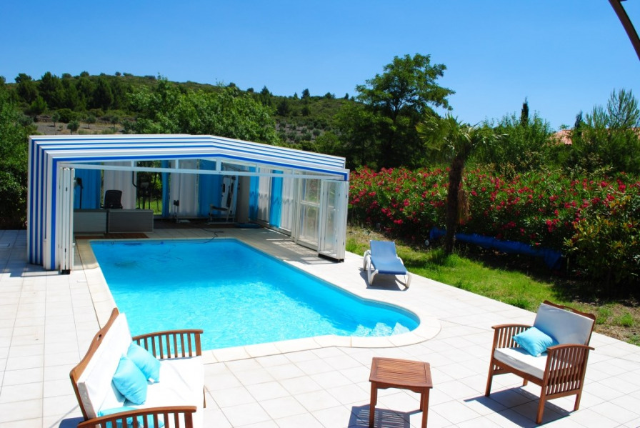 PISCINE ET PARC ARBORE