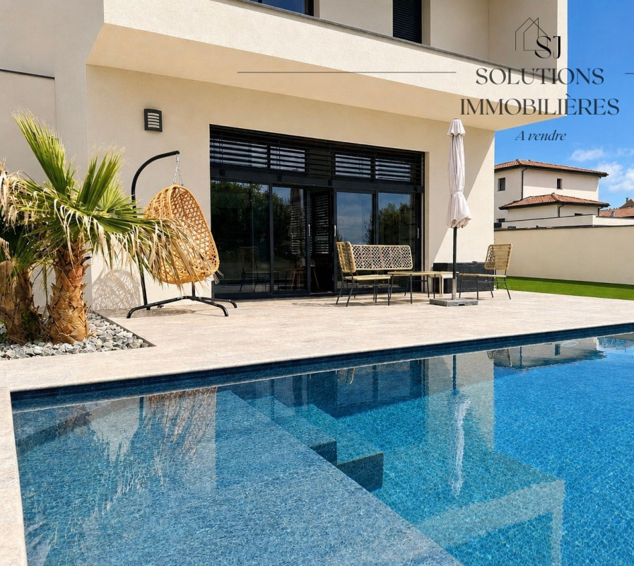 Maison contemporaine à vendre à Roussillon