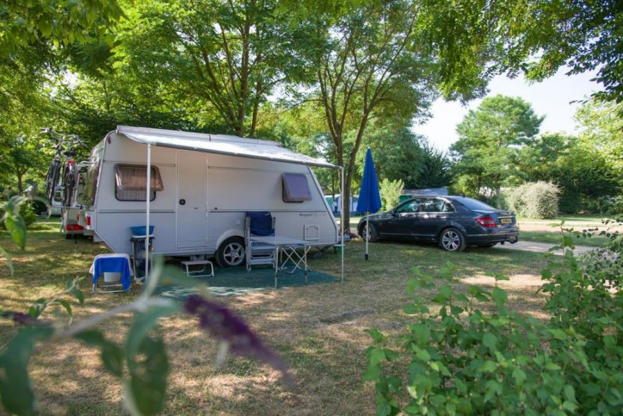 Huttopia Saumur, 126 emplacements, 34 locatifs