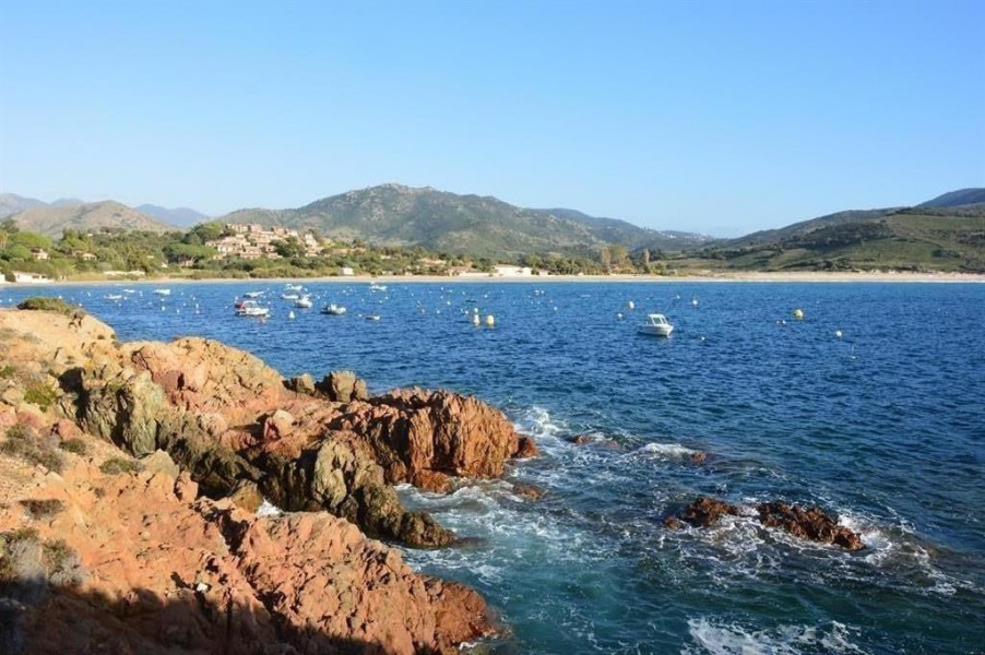 Maison De Vacances A Appietto En Corse Pour 4 Pers 48m Amivac Com