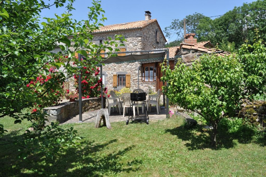 Maison De Vacances A Saint Flour En Auvergne Pour 5 Pers 75m