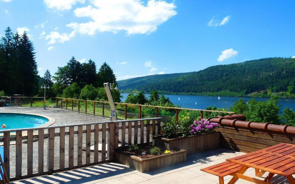 Gite De Vacances A Gerardmer En Lorraine Pour 4 Pers 35m Amivac Com