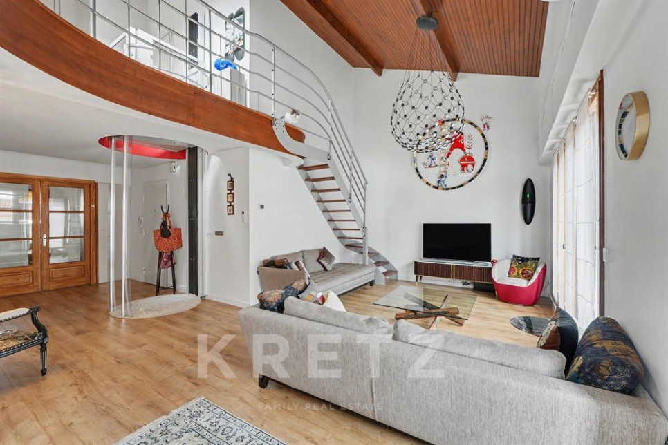 Duplex de luxe à vendre dans le quartier Les Chalets-Saint Aubin-Saint Etienne