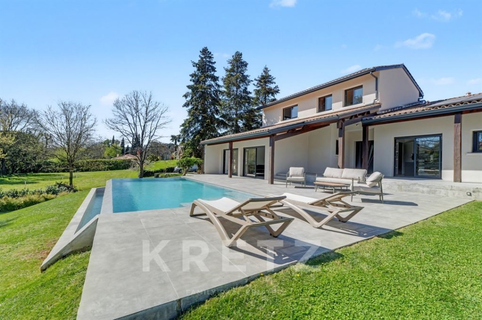 Maison d'architecte à vendre dans le quartier Ramassiers-Marots Cabriol