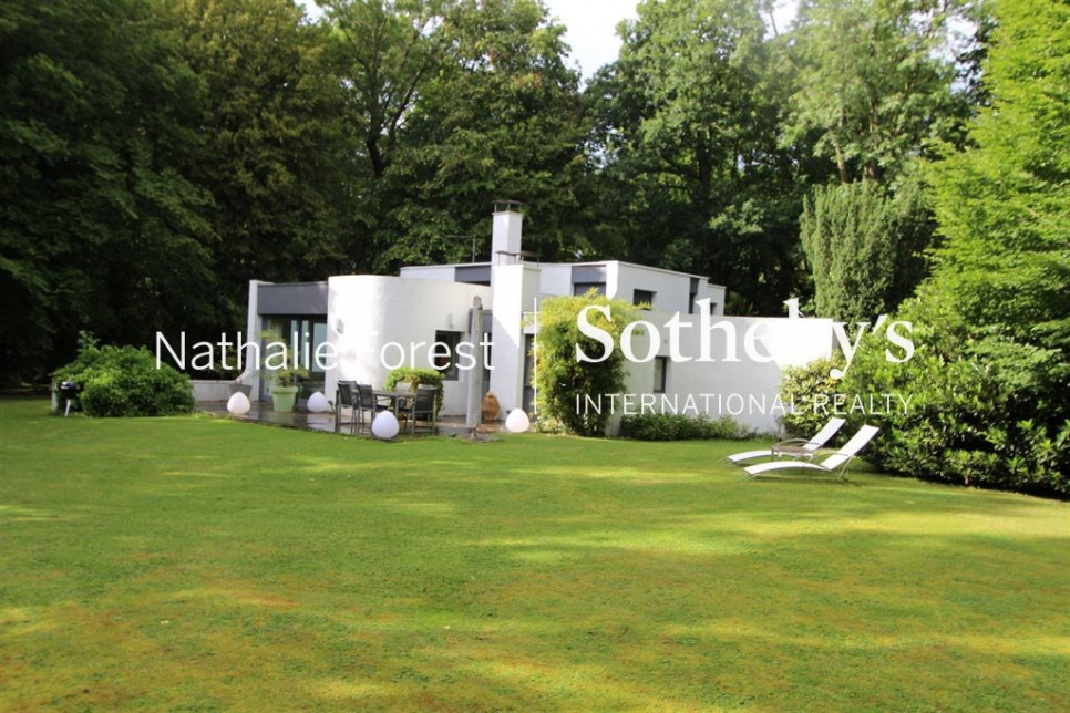 Maison Et Villa De Luxe A Vendre A Merignies 895 000 8 Pieces 220 M Belles Demeures