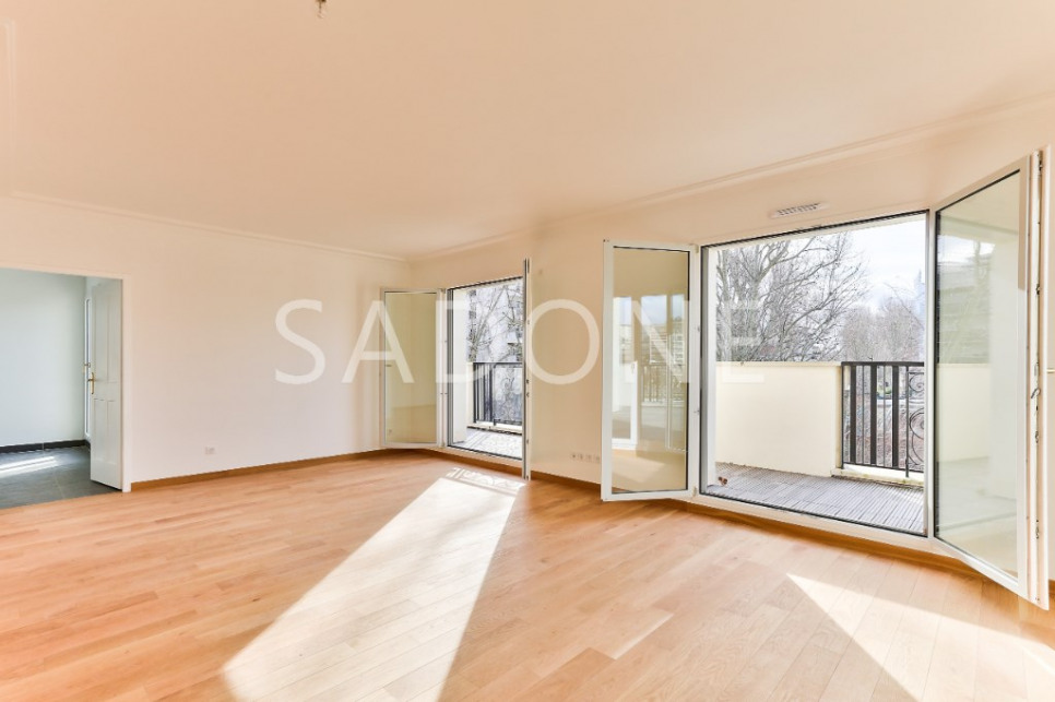 Appartement De Luxe A Vendre A Neuilly Sur Seine 1 587 000 3 Pieces 97 M Belles Demeures